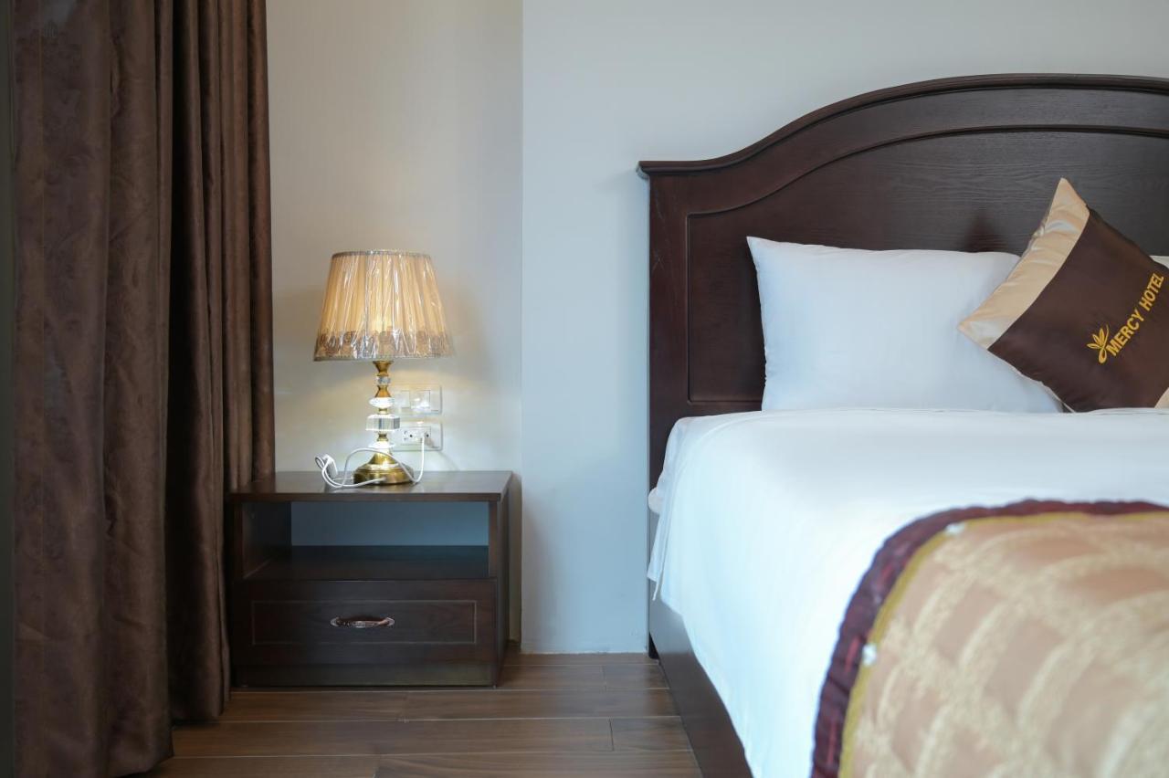 Mercy Hotel Ханой Экстерьер фото
